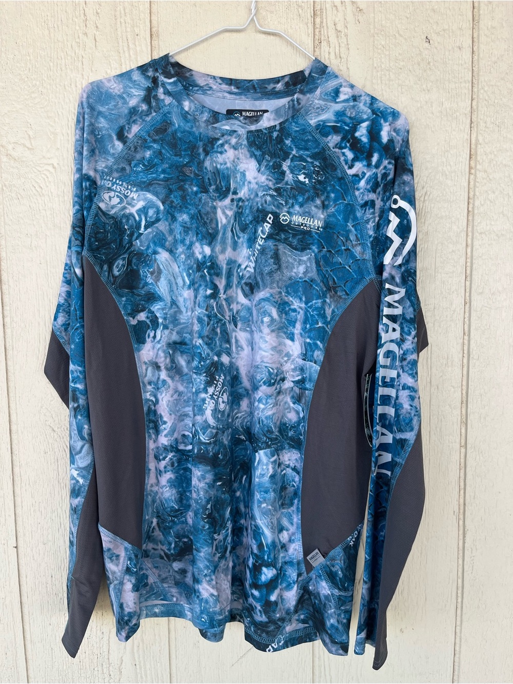 Magellan Outdoors Blue Marble Performance Long Sleeve S